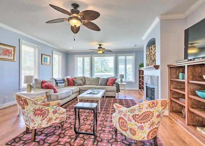 Family Getaway! River View W/ Pool Holiday home Gulf Shores