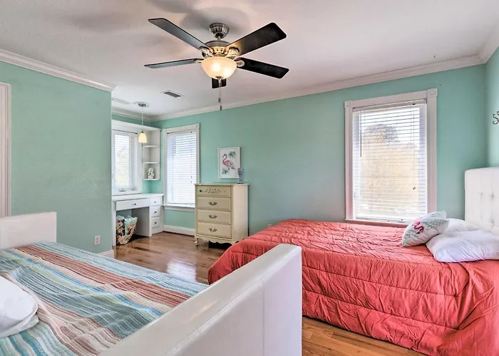 Family Getaway! River View W/ Pool * Gulf Shores